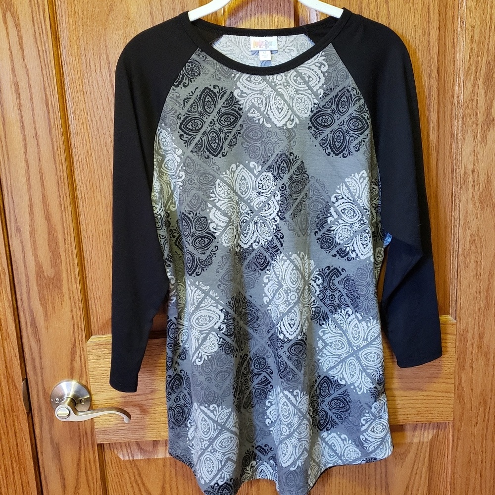 XL Lularoe Randy - Damask Print